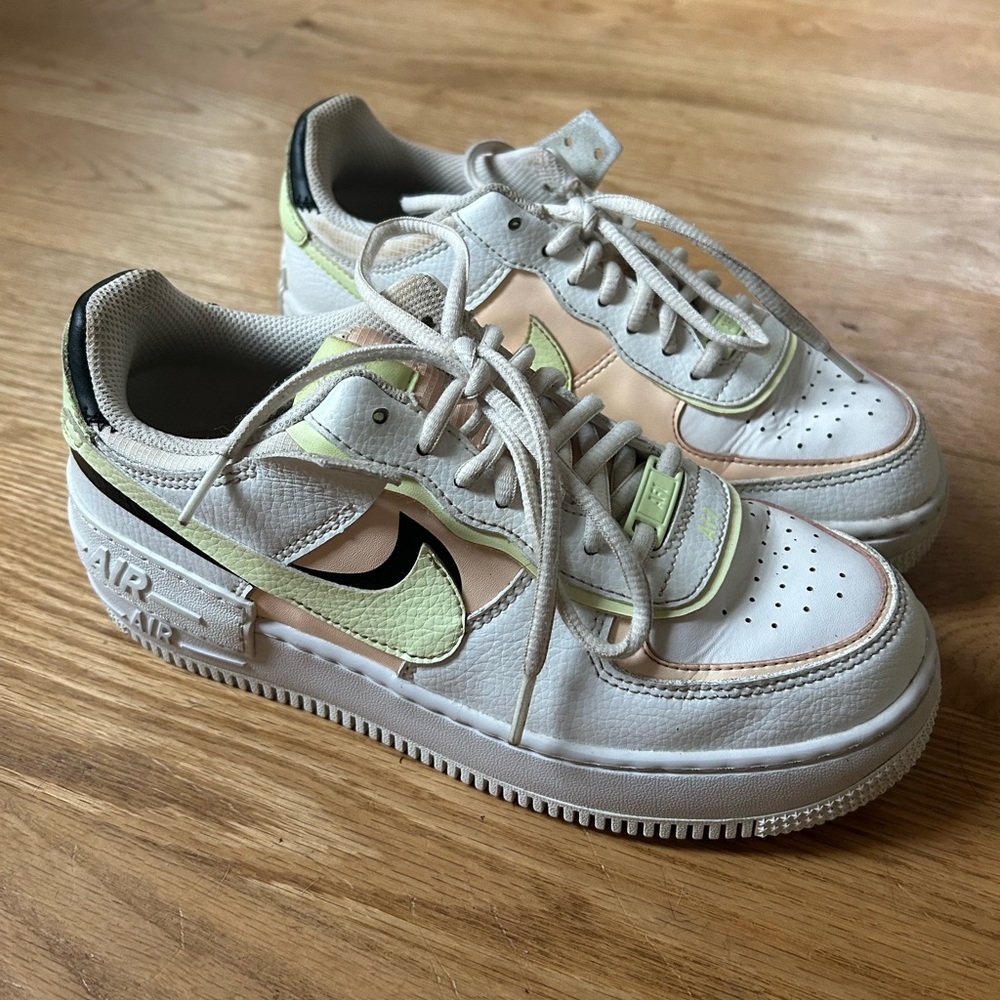 Nike Women’s Air Force 1 Shadow ‘White Crimson Tint’